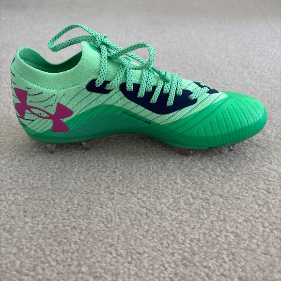 Brand new Under Armour shadow elite soccer cleats - Picture 5 of 6